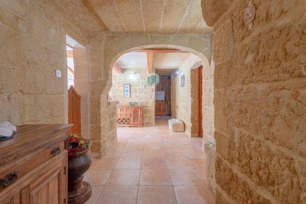 Ta' Frenc Farmhouse Gharb  Exterior photo